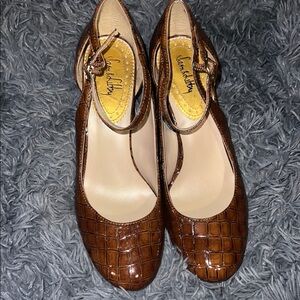 Sam & Libby Brown Heeled Shoes with Croc Pattern